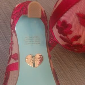 Women's Red Betsy Johnson Adley